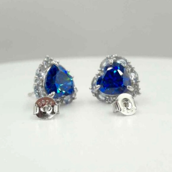 5 carat Blue Sapphire Light Blue Spinel Heart Cut Luxury Stud Earrings - Picture 9 of 10